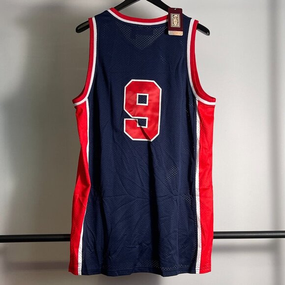 Men's Mitchell & Ness Team USA Jordan Jersey size XL or XXL - Picture 2 of 2